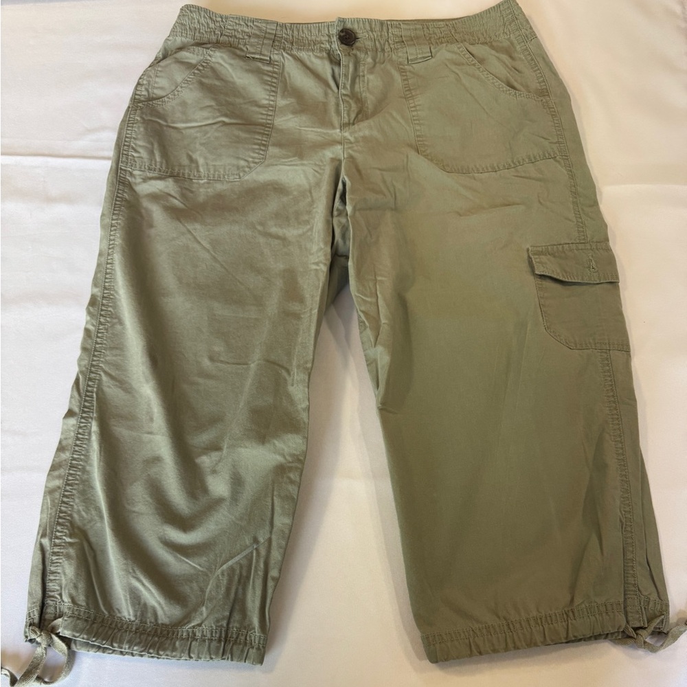 Izod Olive Green Casual Cargo Capris